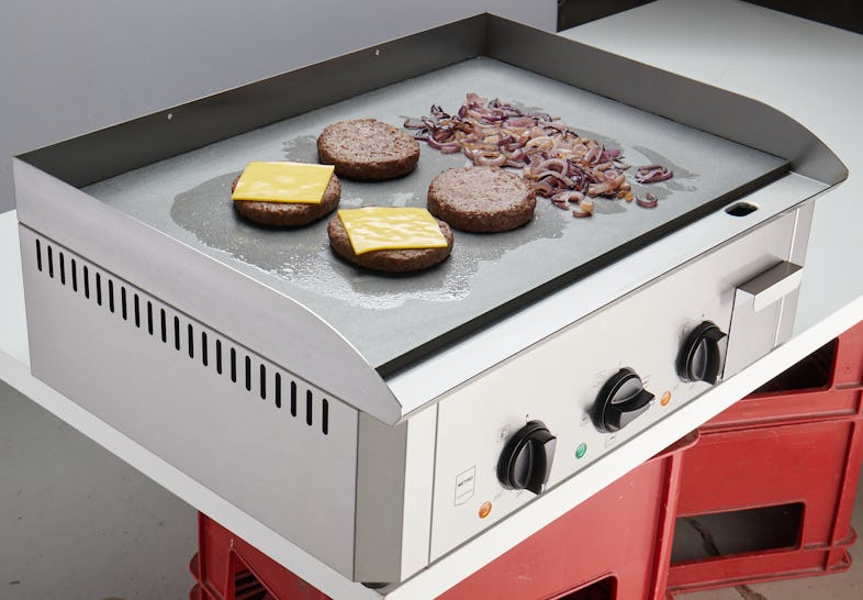 Plancha eléctrica de cocina con placa Acero Laminado.