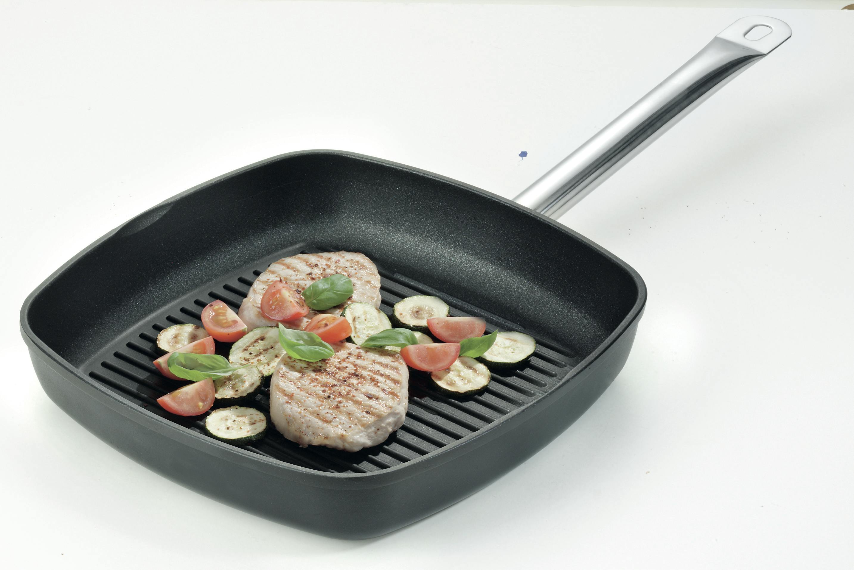 METRO traditionell 28 bis Grillpfanne 240°C Gastro 5,7cm, | 28 GSW x Titanium x induktionsgeeignet, backofengeeignet Marktplatz