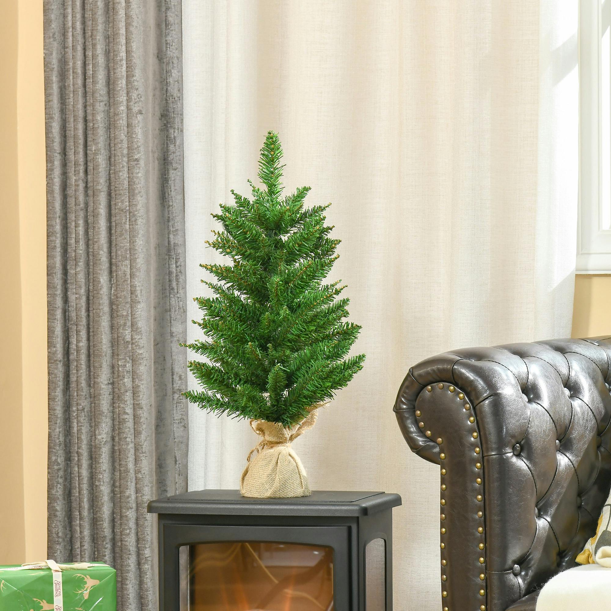 HOMCOM Árbol de Navidad Artificial Pequeño de 60 cm Altura con 70 Ramas  Base de Tela Mini Árbol Navideño Realista para Interior Verde | MAKRO  Marketplace