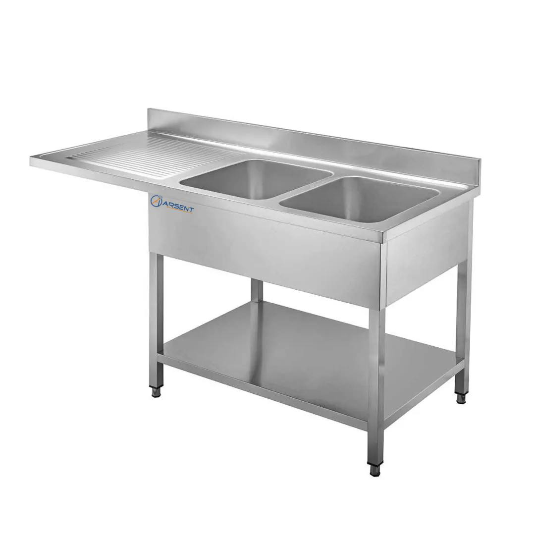 fregadero de acero inoxidable con espacio para lavavajillas de