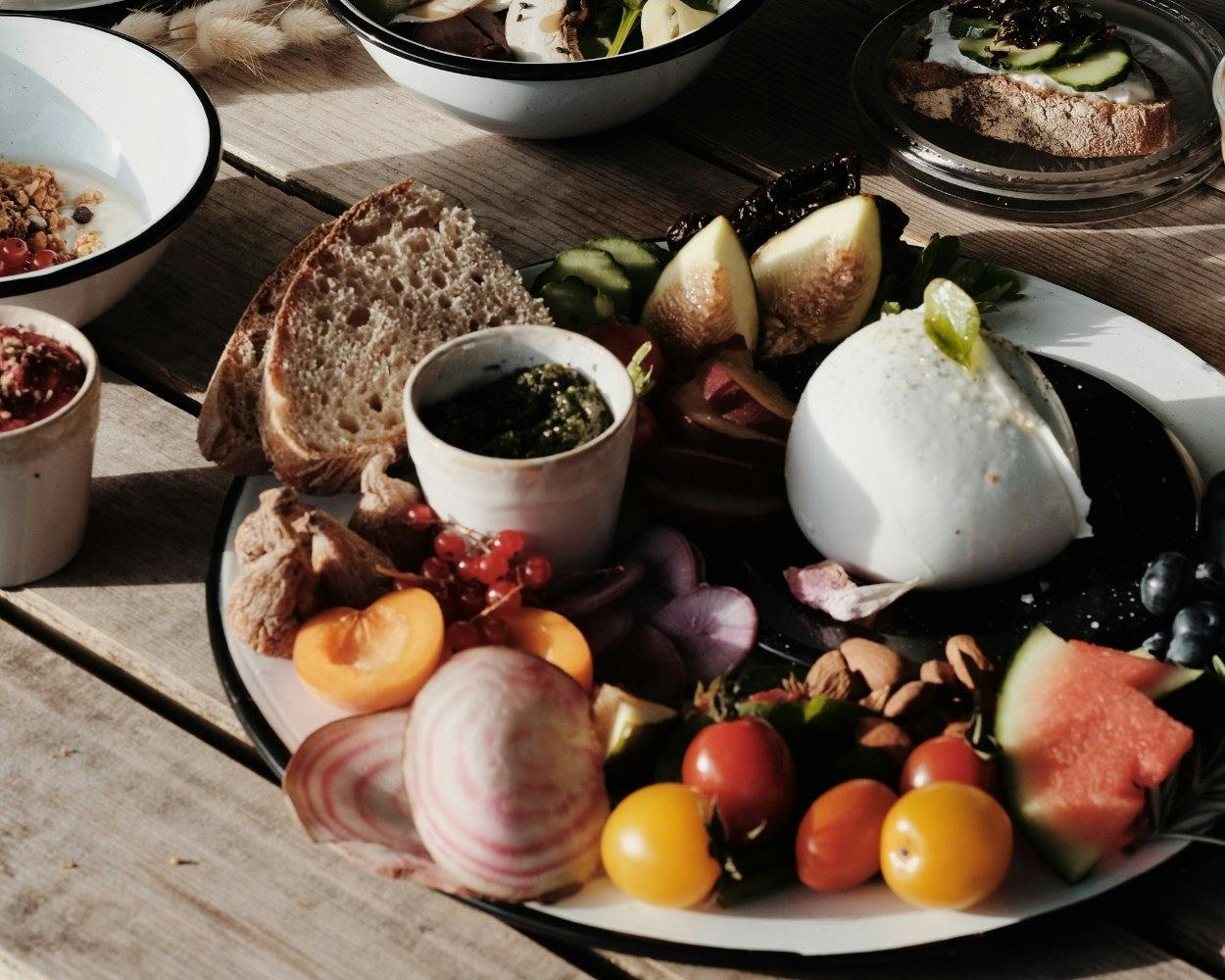 Très Grande Assiette Blanche en Métal - GRANITEWARE