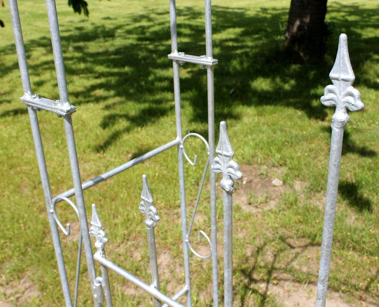 Rosenbogen Mit Tur Verzinkt Breite 140 Cm Rundbogen Feuerverzinkt Wetterfest Metro Marktplatz